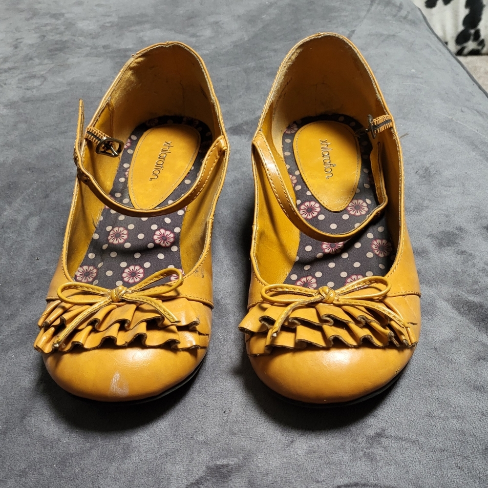 Target Xhilaration Vegan Mustard Mary Janes Faux Wood Kitten Heels, Bow, Ruffles
